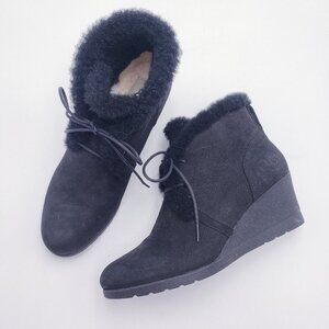 UGG Jeovana Womens Size 9.5 Black Suede Wedge Ankle Boot‎ Lace Up Fur Lined